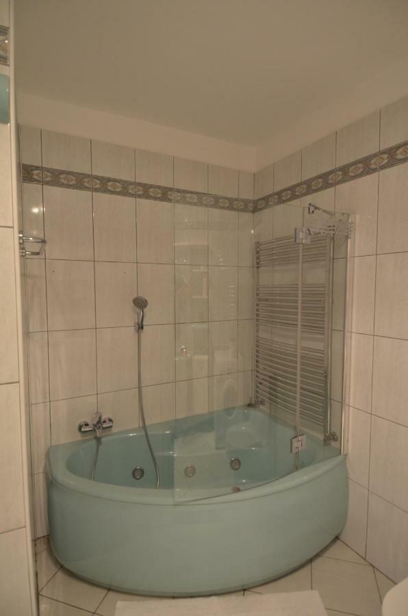 Petra Hills Apartment Opatija Bagian luar foto